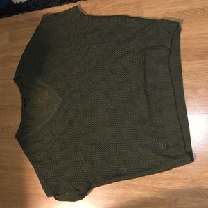 Torrid short sleeve sweater.